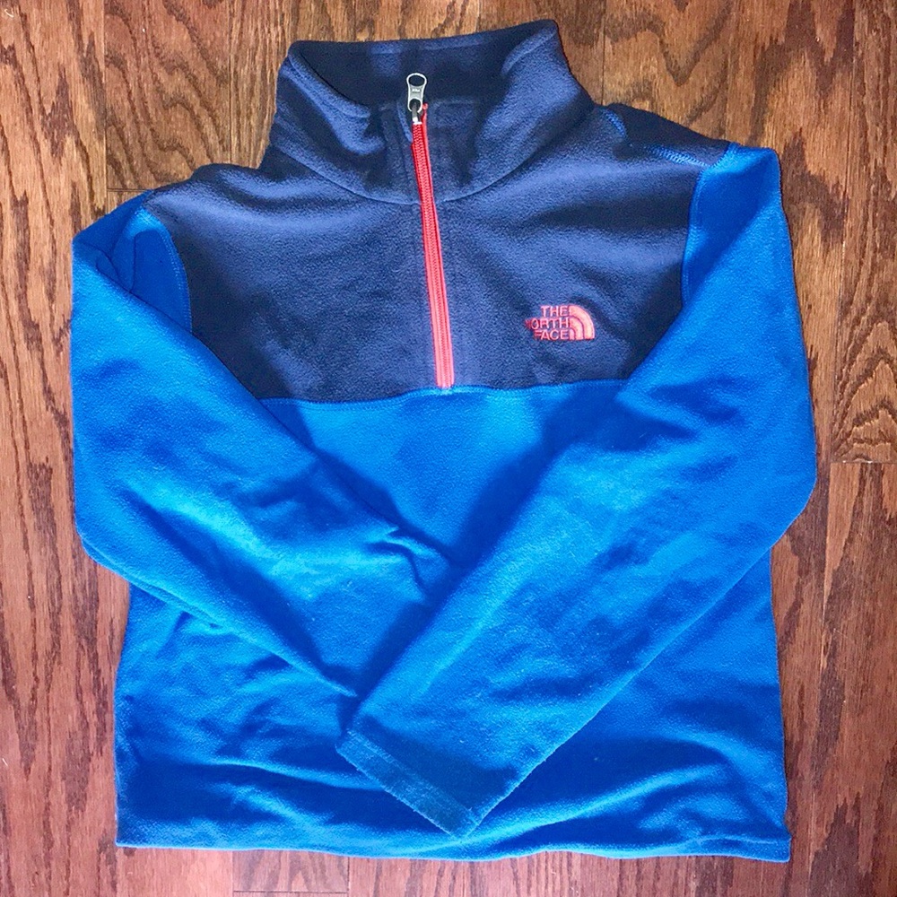 THE NORTH FACE PULL OVER